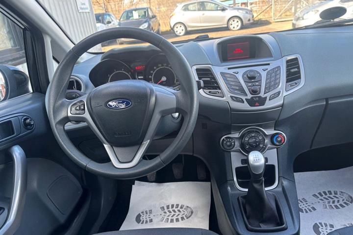 Sort Ford Fiesta fra 2011