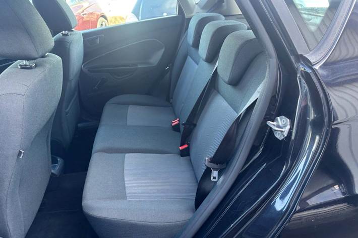 Sort Ford Fiesta fra 2011