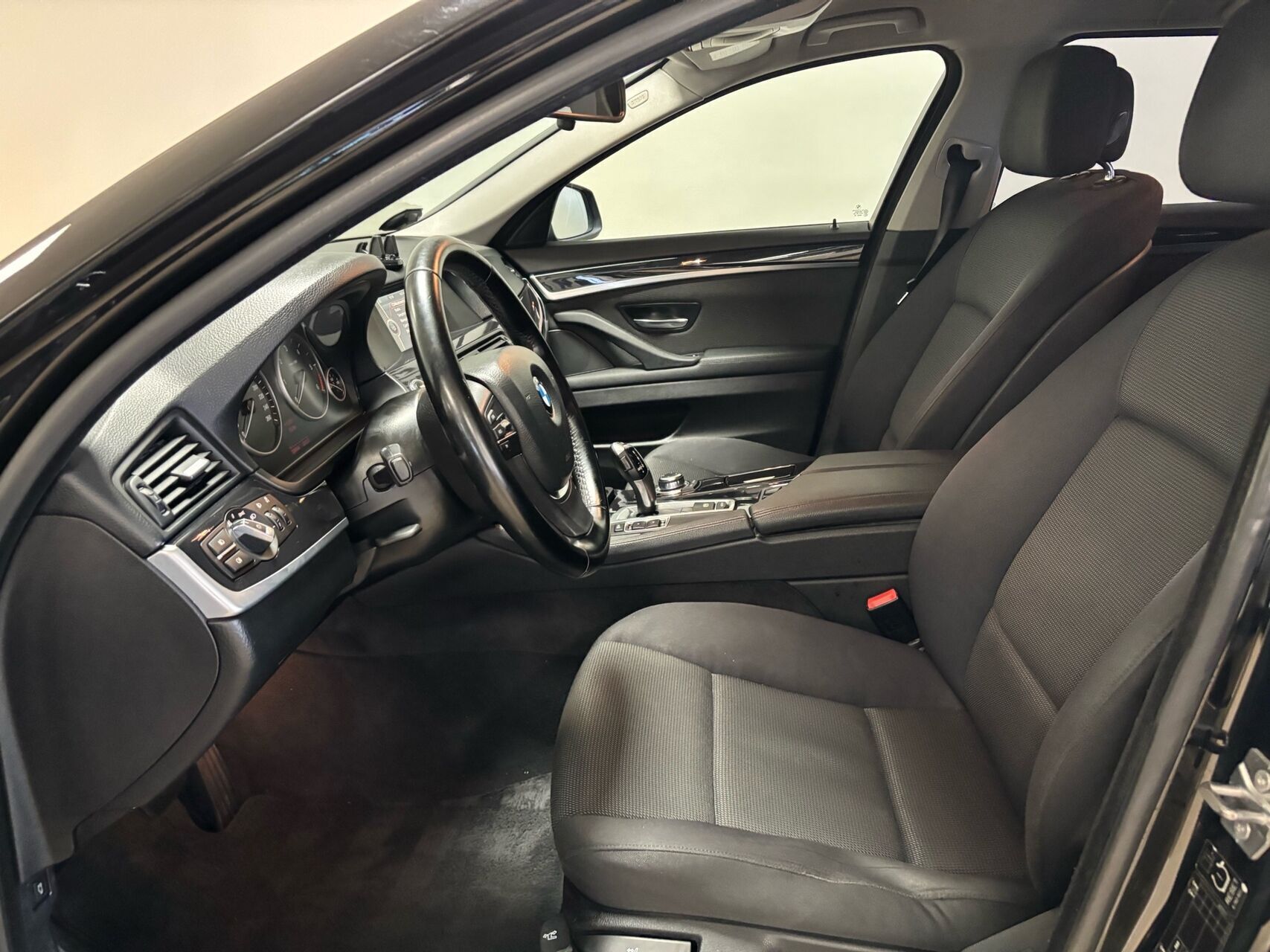 BMW 520d 2,0 Touring D Steptronic 184HK Stc 8g Aut.