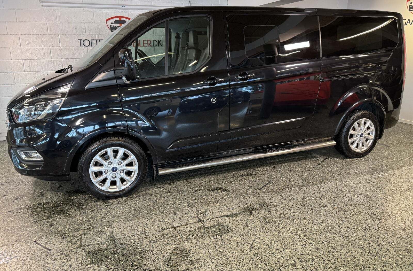 Ford Tourneo Custom 320 L2 2,0 TDCi 130 Titanium aut.