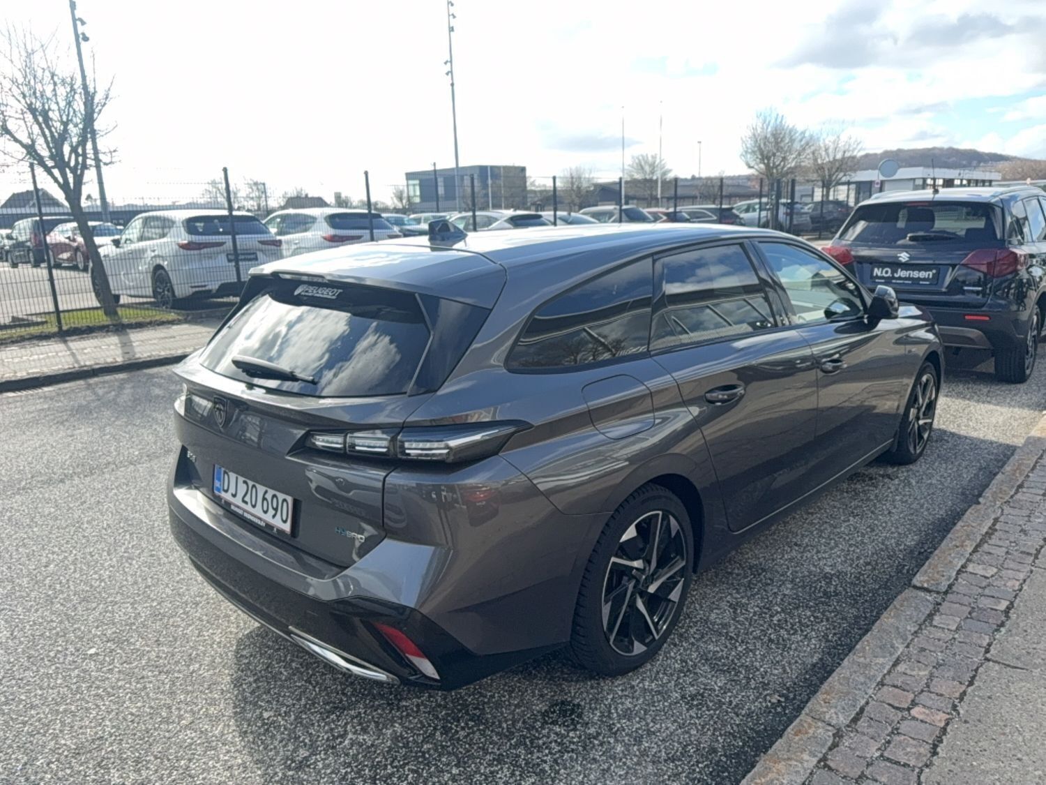 Peugeot 308 1,6 SW Plugin-hybrid First Selection EAT8 180HK Stc 8g Aut.