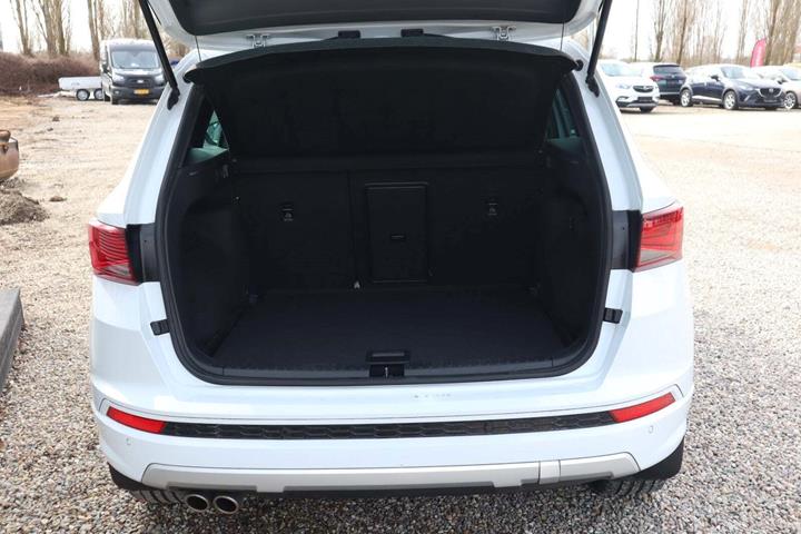 Hvid Seat Ateca fra 2020