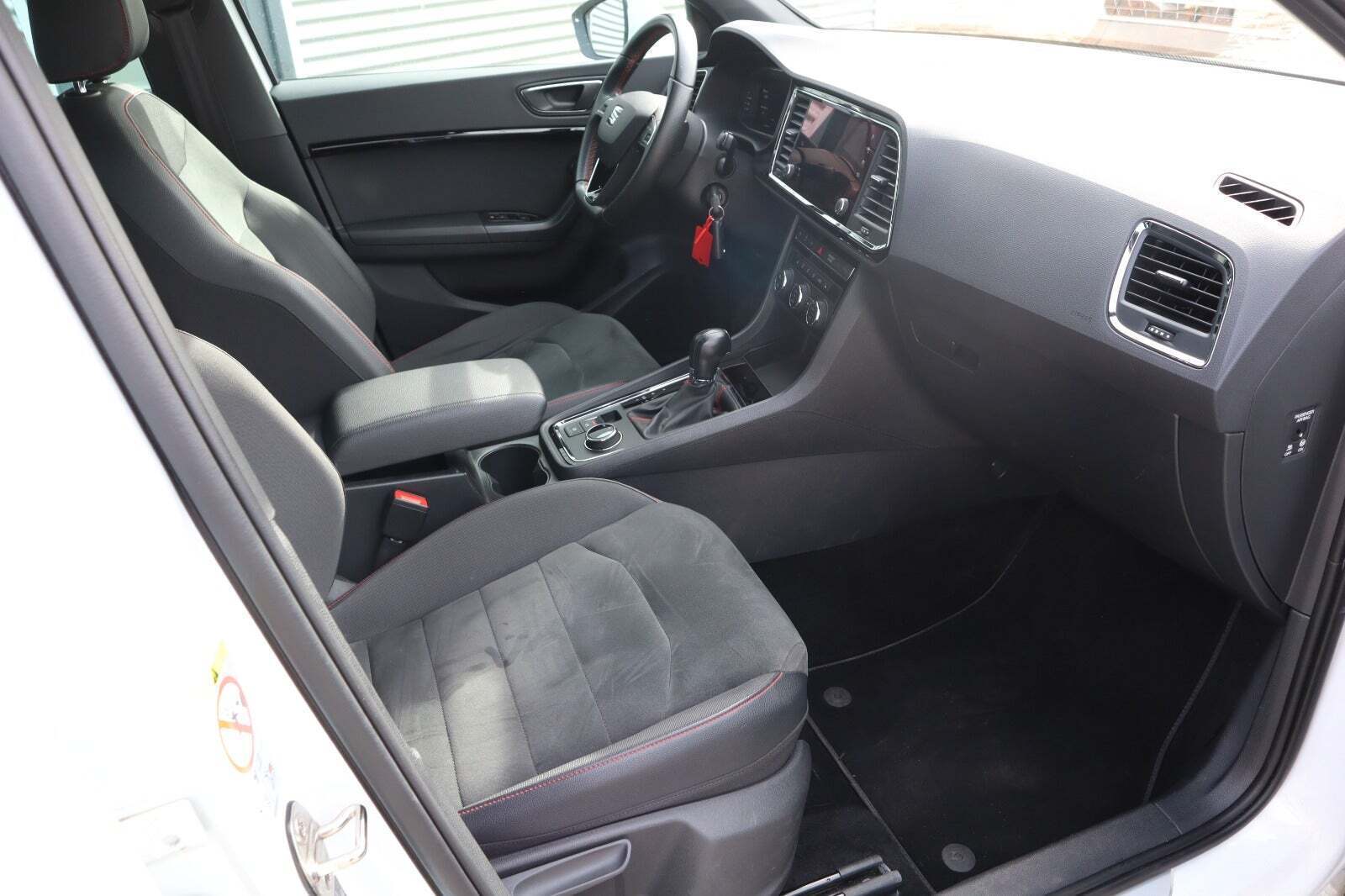 Hvid Seat Ateca fra 2020