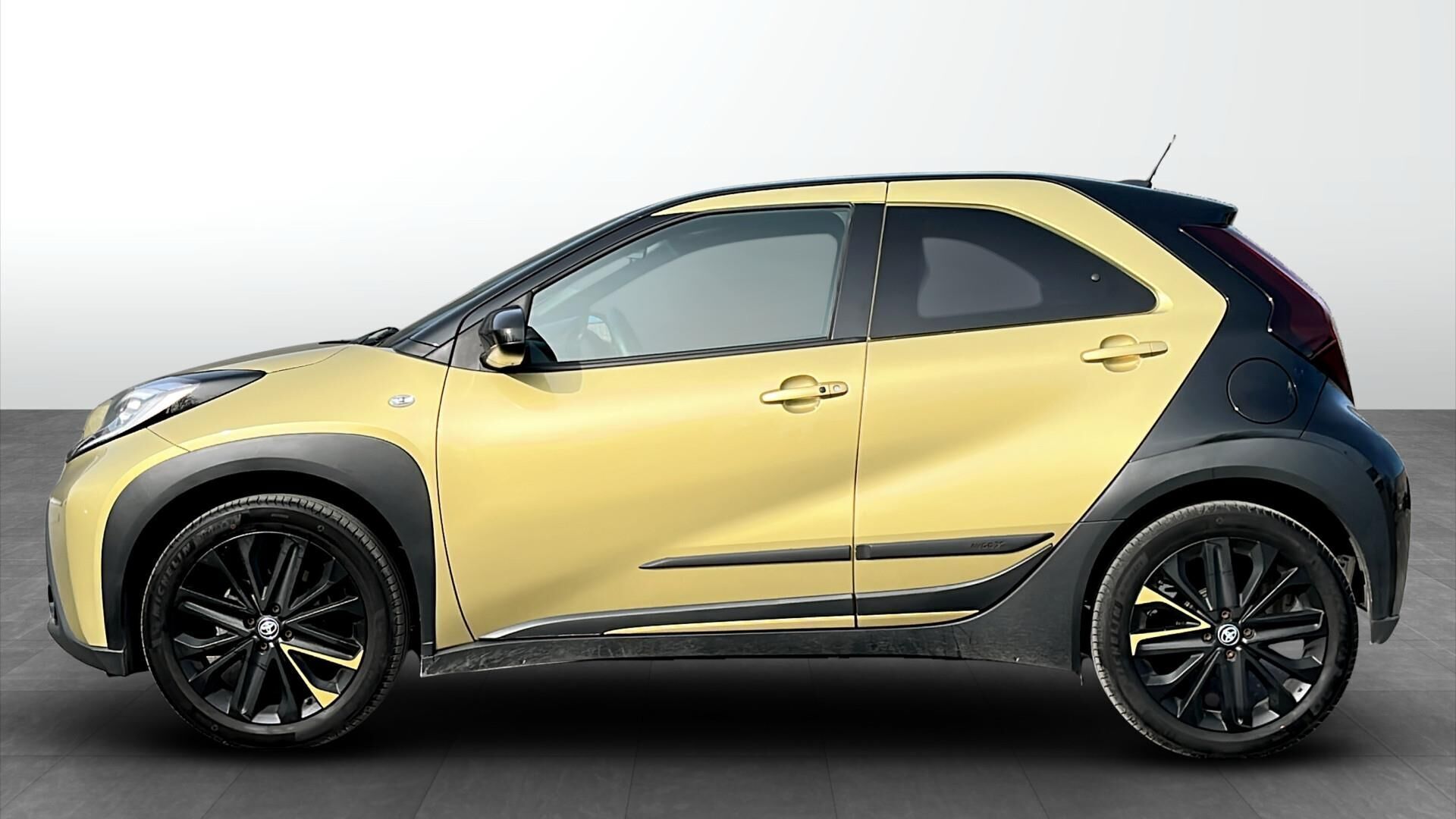 Toyota Aygo X 1,0 VVT-I Pulse Edition Design 72HK 5d Aut.