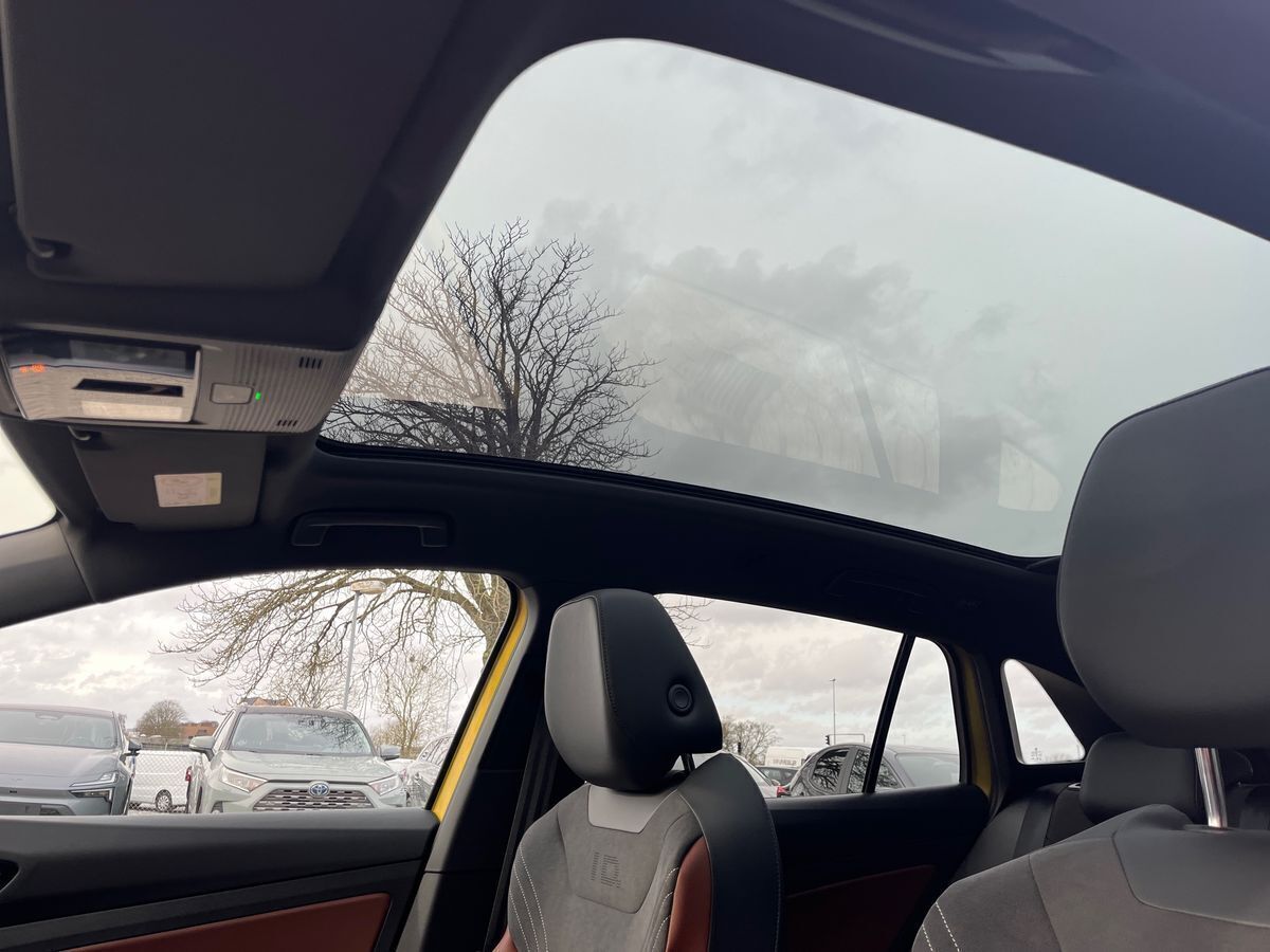 Gul VW ID.4 fra 2021