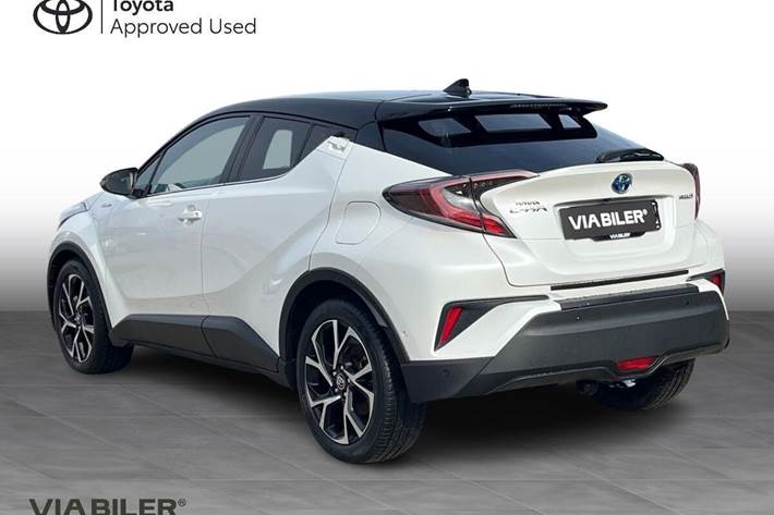 Hvid Toyota C-HR fra 2019