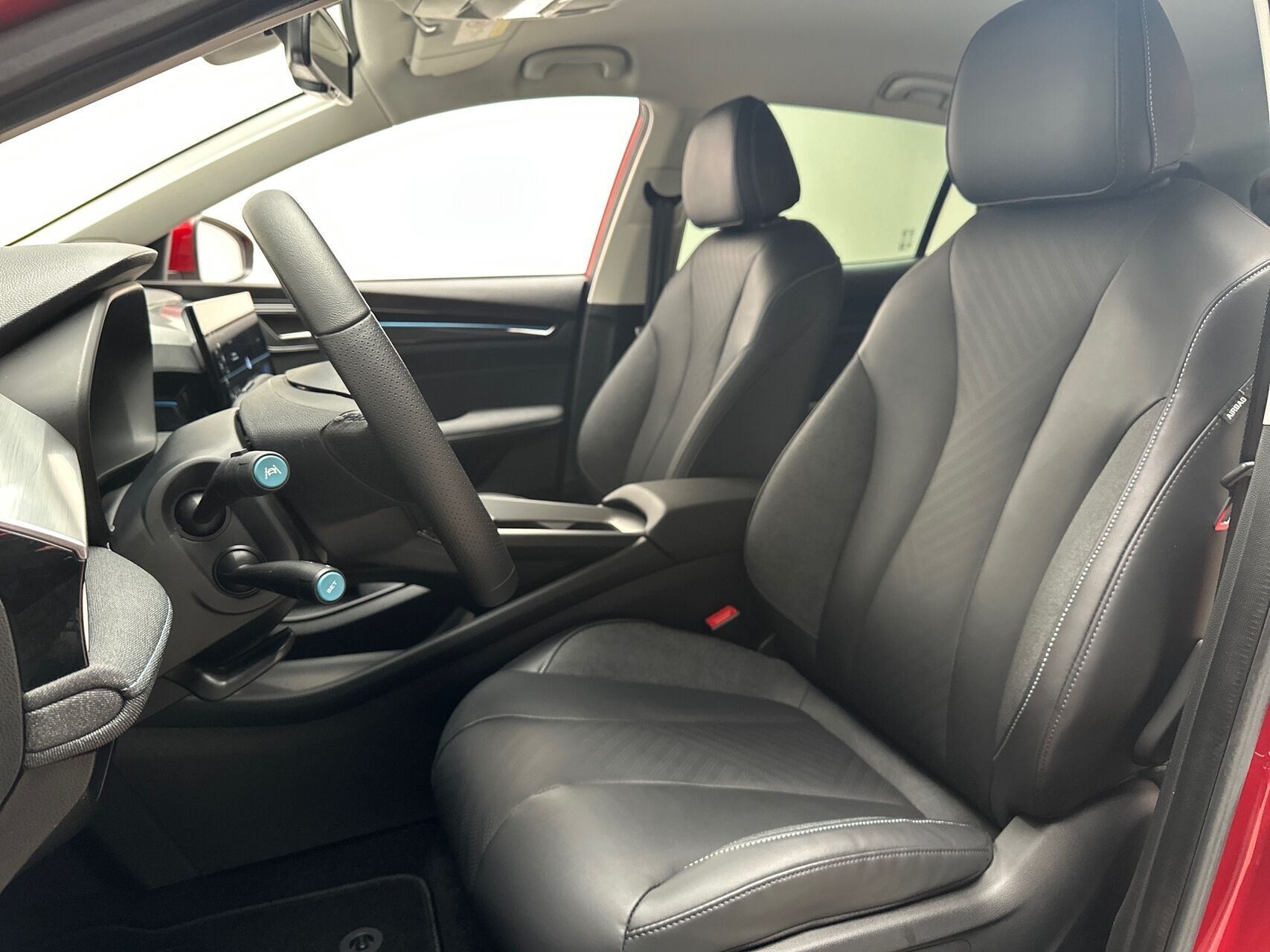 Rød MG MG5 Electric fra 2023