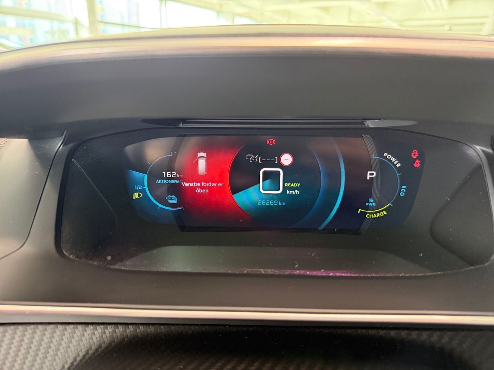 Sort Peugeot e-2008 fra 2022