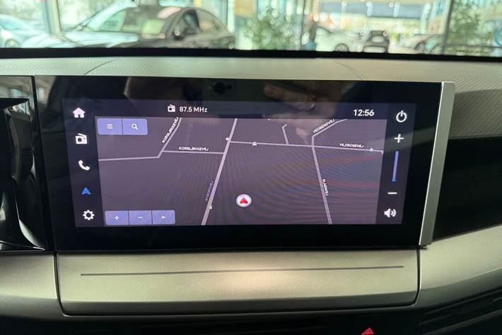 Grå Opel Frontera fra 2025