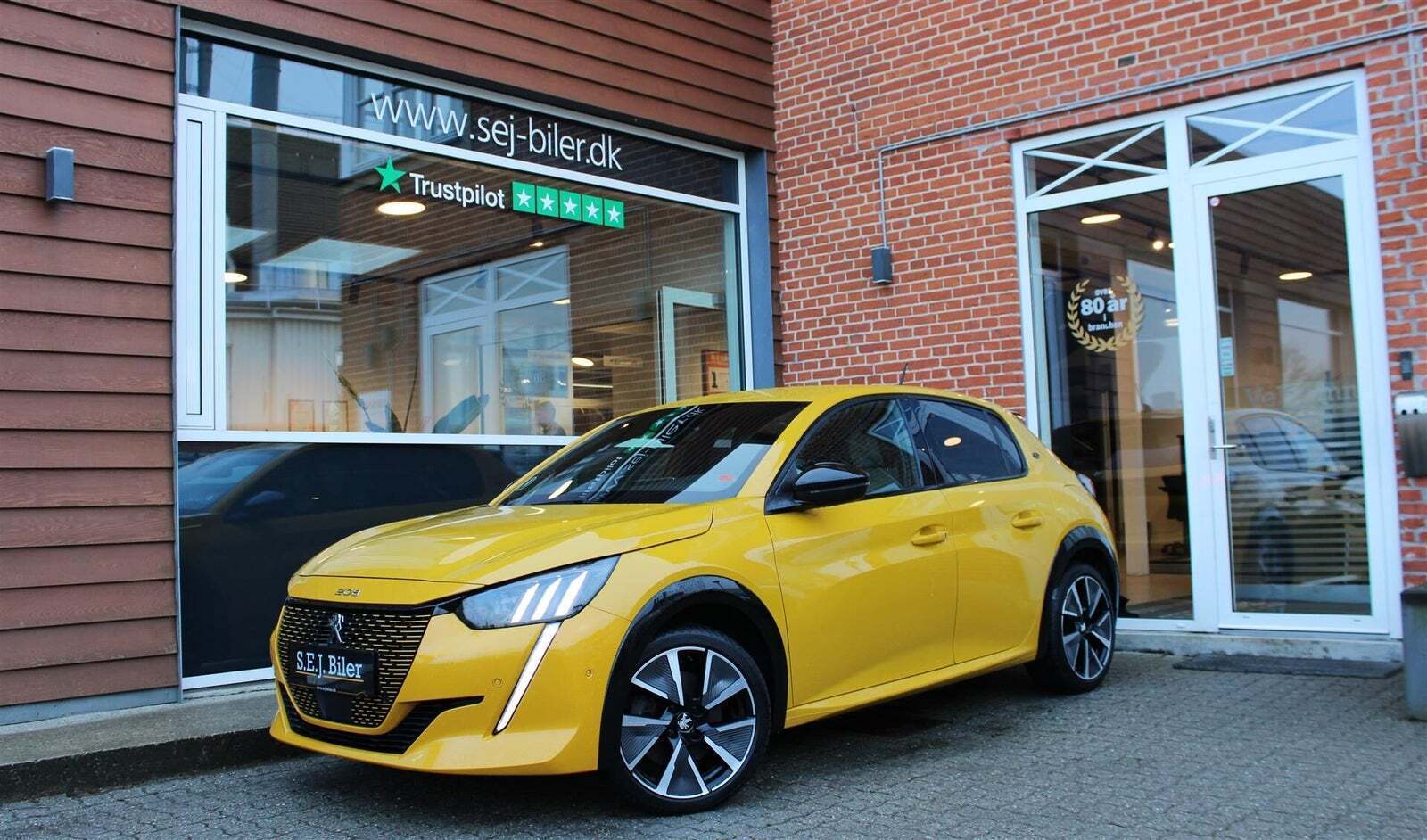 Peugeot e-208 50 GT