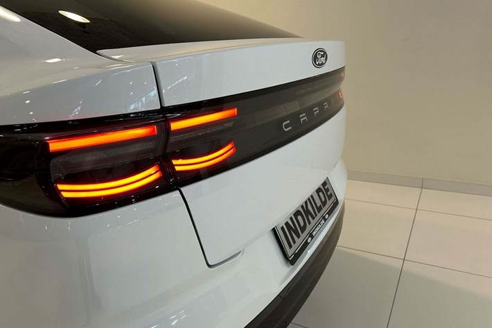 Hvid Ford Capri fra 2025