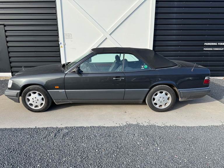 Mercedes E220 2,2 Cabriolet