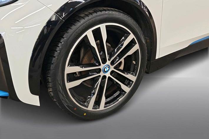 Hvid BMW i3s fra 2022