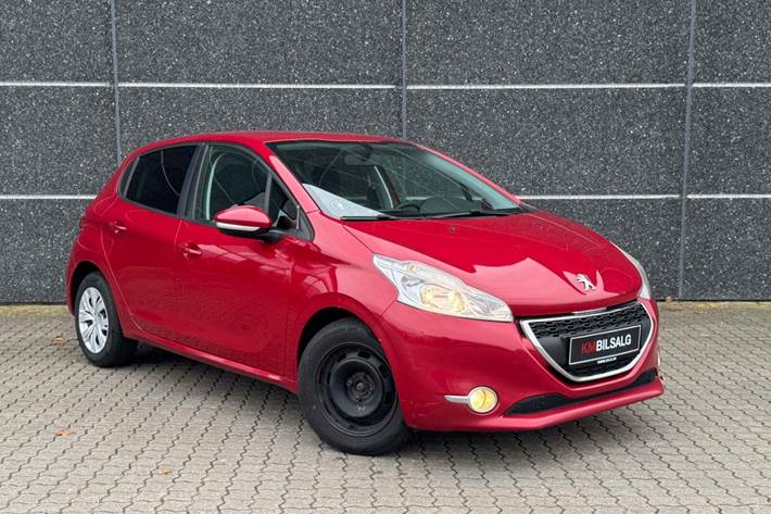 Grå Peugeot 208 fra 2015