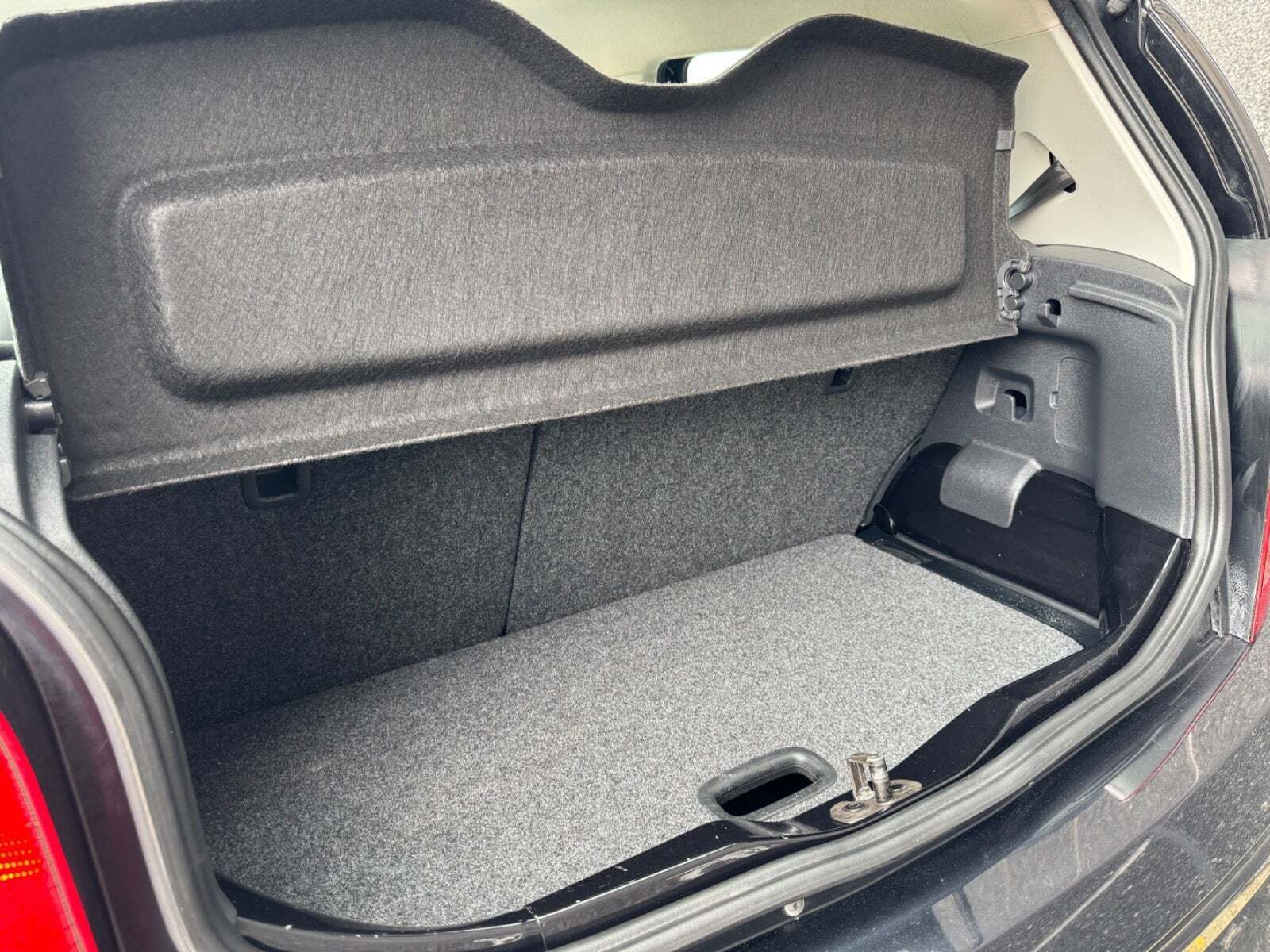 Sort VW UP! fra 2015