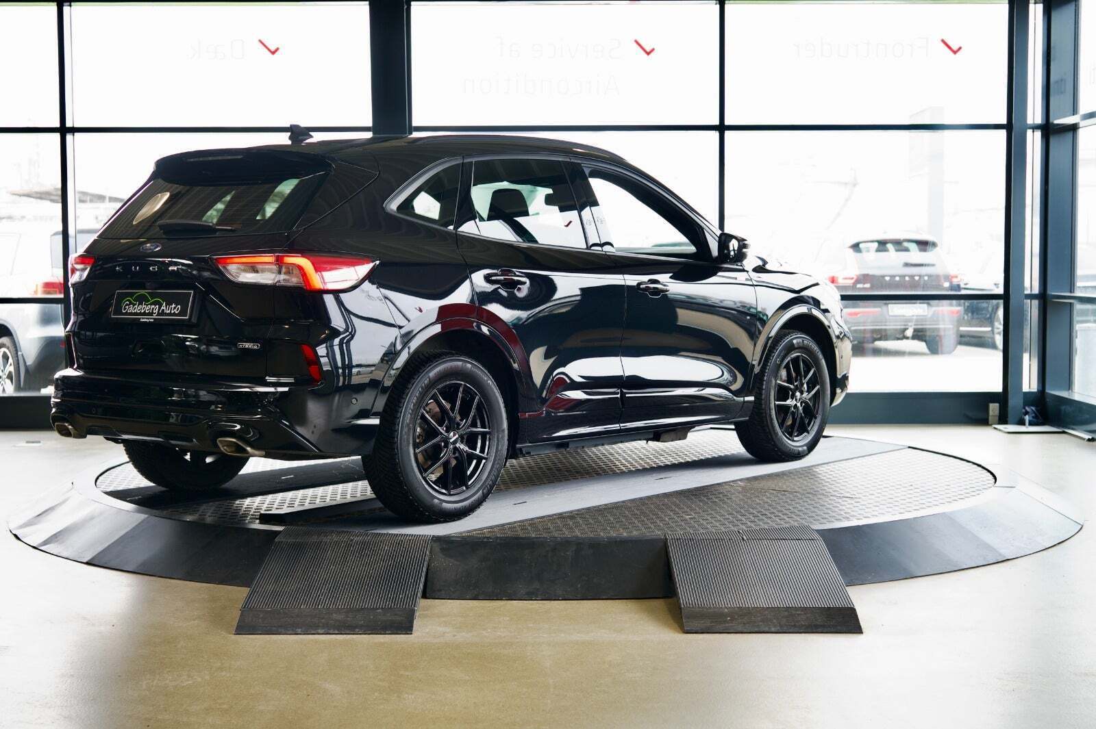 Ford Kuga 2,5 PHEV ST-Line CVT