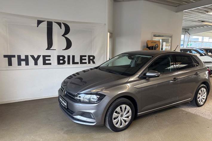 Grå VW Polo fra 2021 set udefra