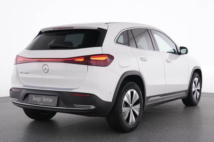 Sort Mercedes EQA250+ fra 2024