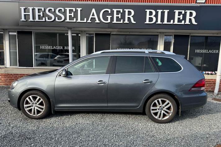 Grå VW Golf VI fra 2011