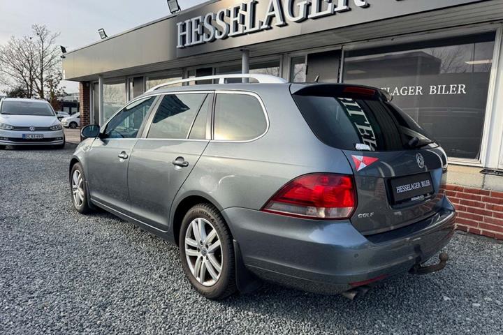 Grå VW Golf VI fra 2011