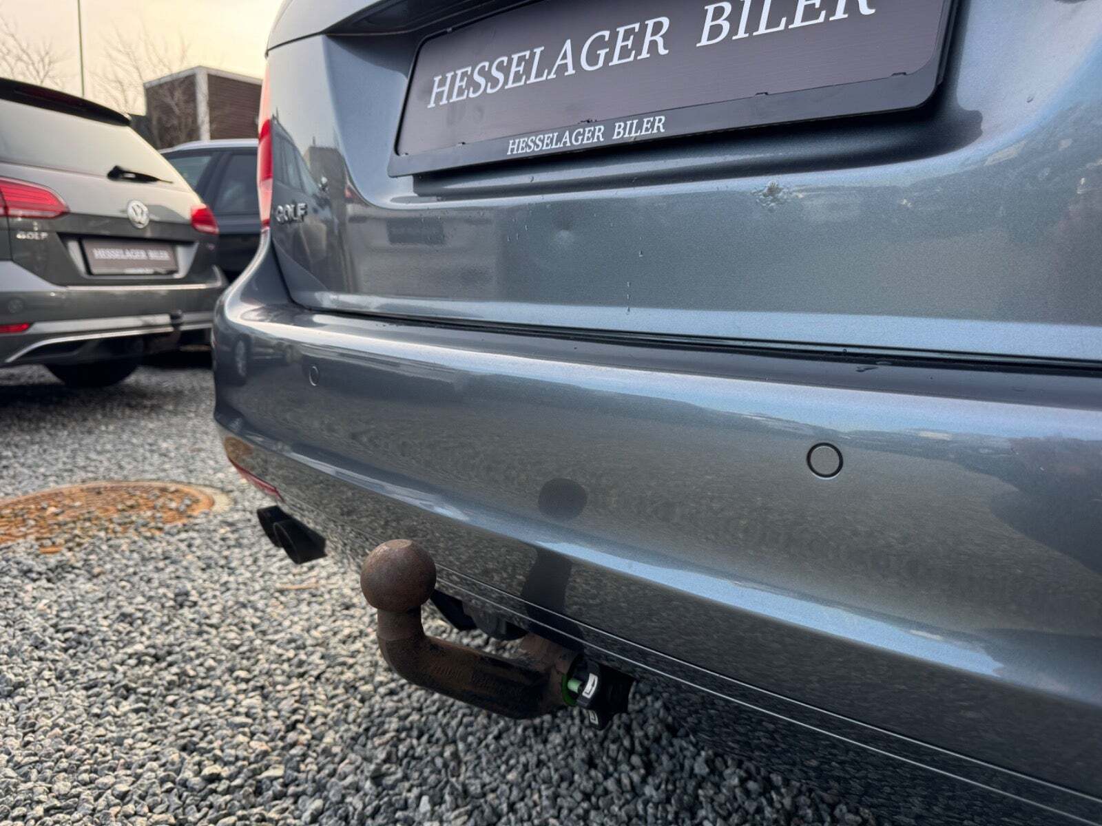 Grå VW Golf VI fra 2011