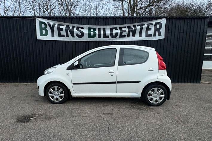 undefined Peugeot 107 fra 2010
