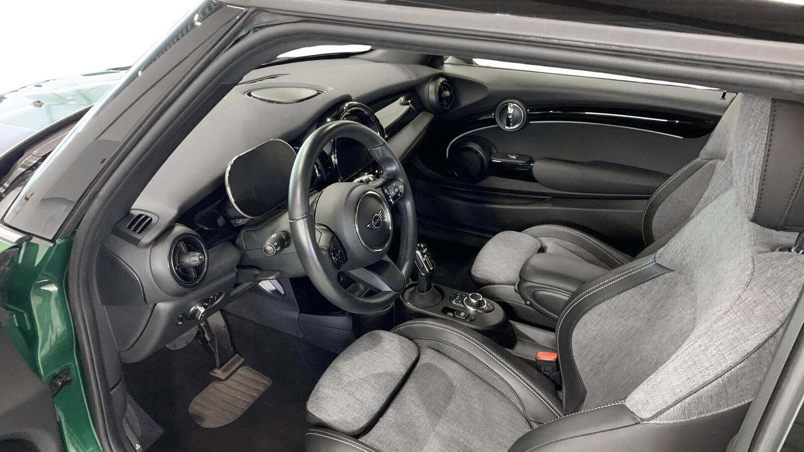 Mini Cooper SE Classic Trim