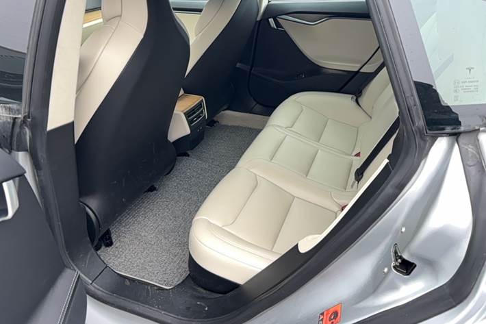 undefined Tesla Model S fra 2018