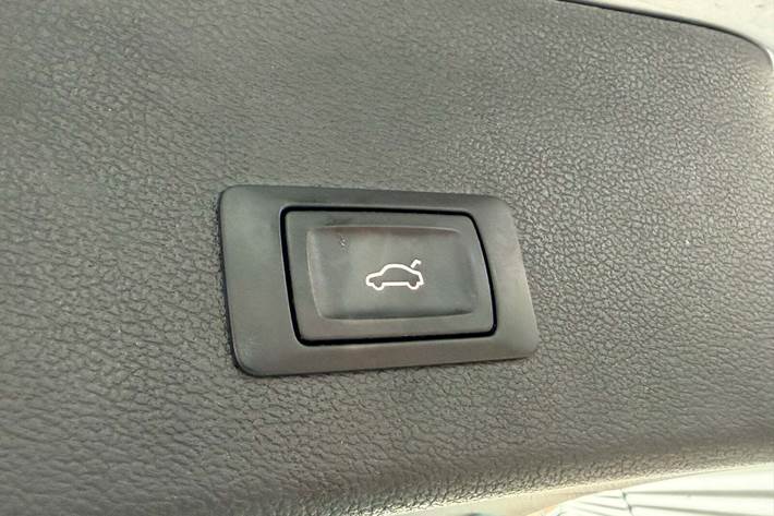 Sølv Audi A4 fra 2015