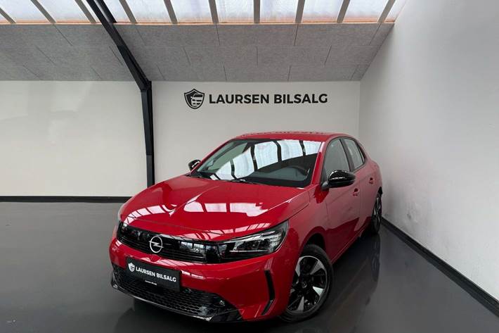 Rød Opel Corsa-e fra 2024