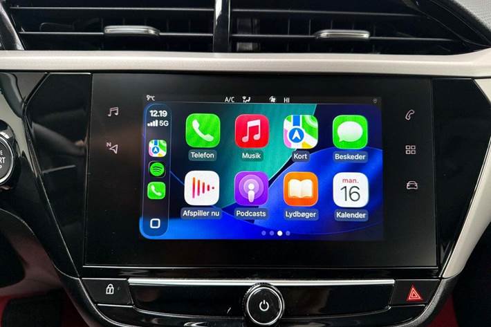 Rød Opel Corsa-e fra 2024