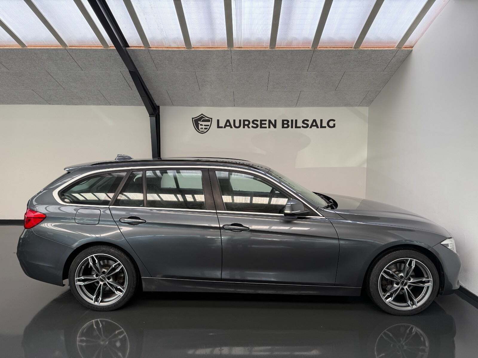 BMW 320d 2,0 Touring aut.