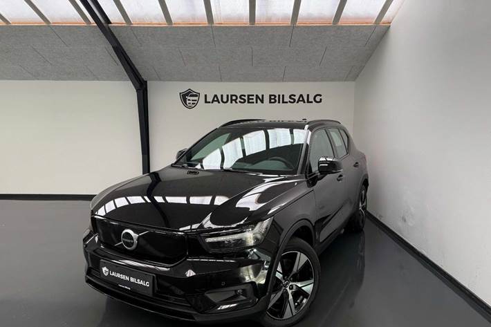 Sort Volvo XC40 fra 2021