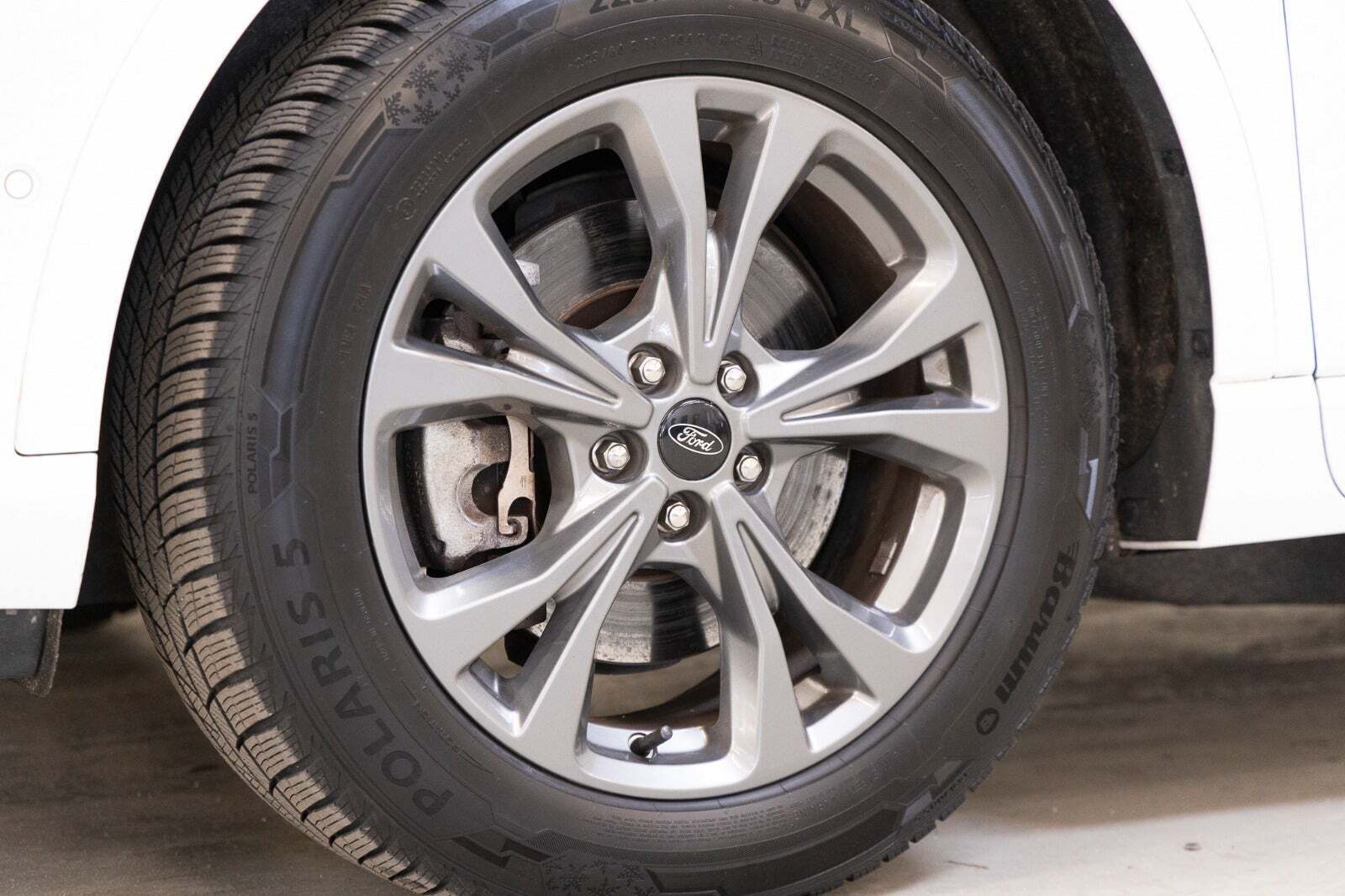 Ford Kuga 2,5 PHEV ST-Line X CVT