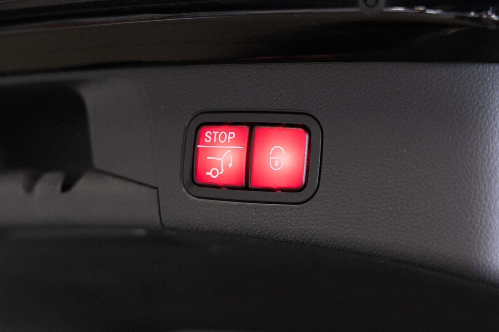 Sort Mercedes C300 e fra 2021