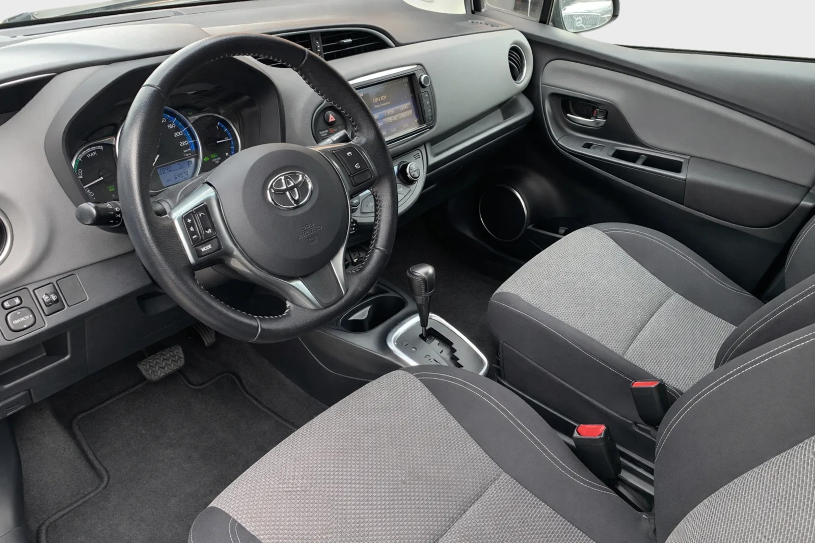Toyota Yaris 1,5 Hybrid H1 e-CVT