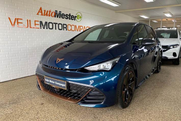 Blå Cupra Born fra 2024