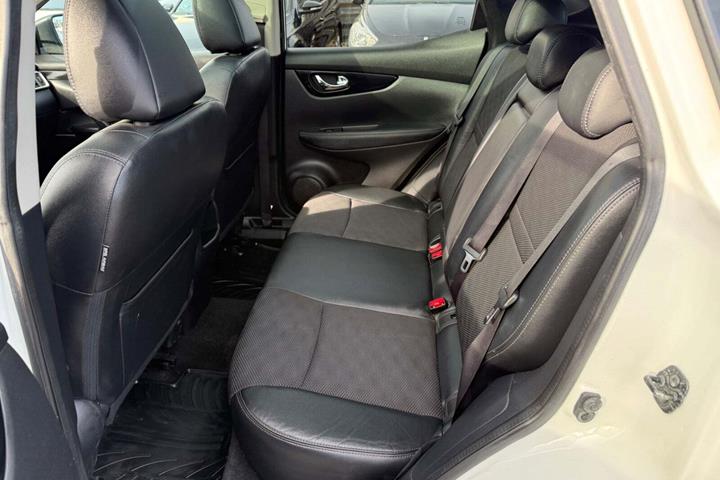 undefined Nissan Qashqai fra 2016