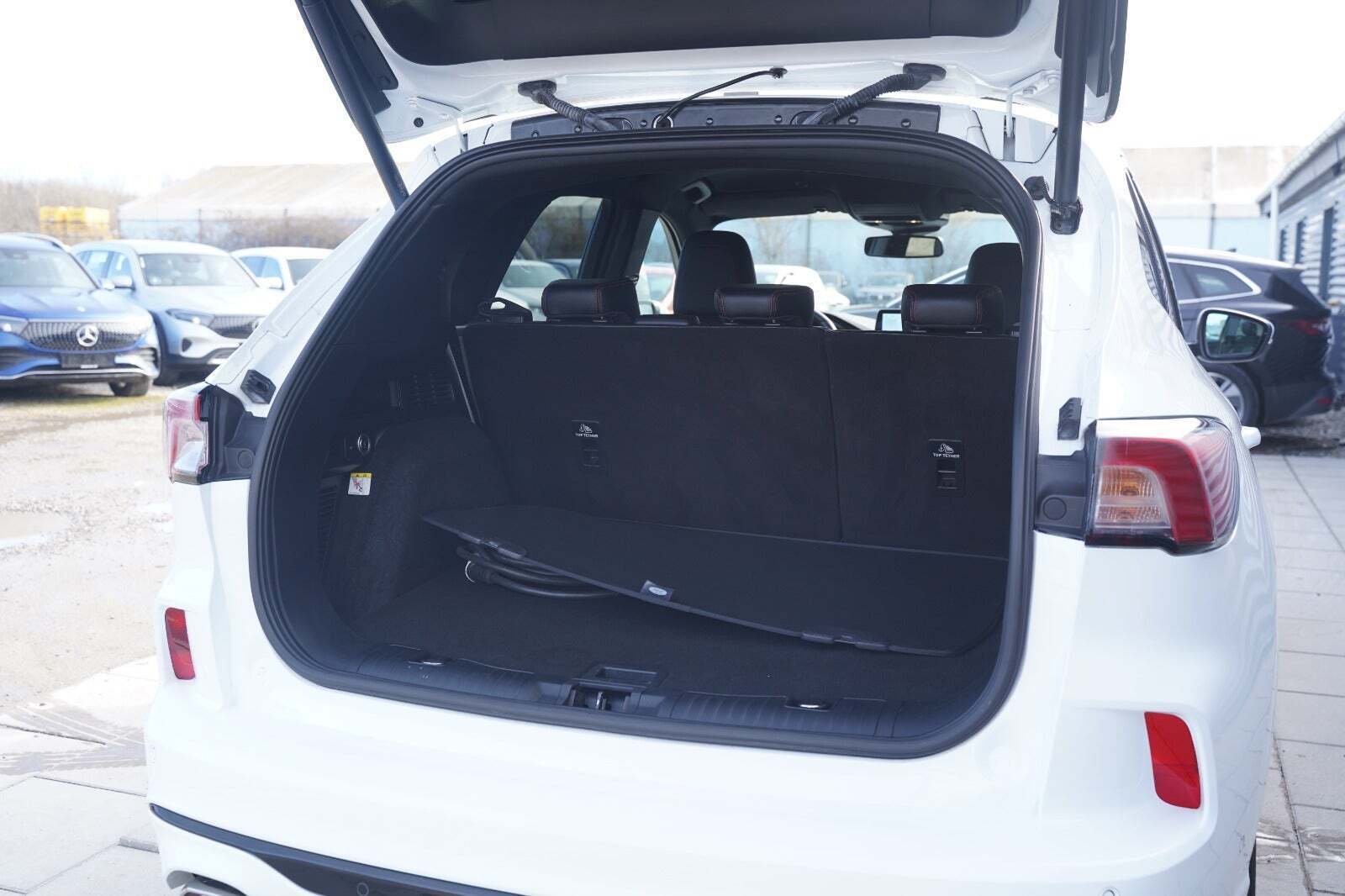 Hvid Ford Kuga fra 2020