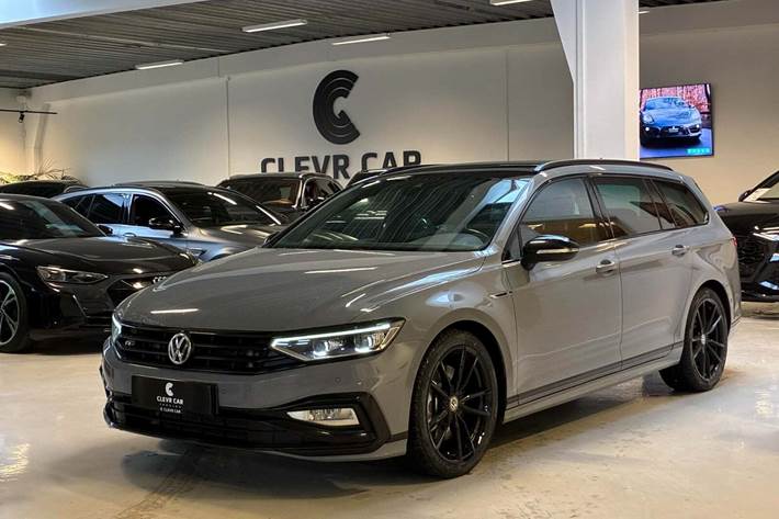 Grå VW Passat fra 2021