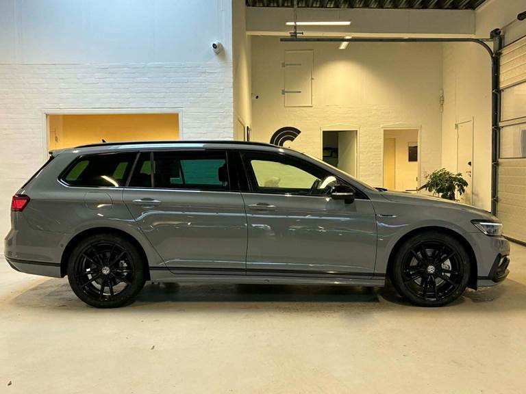 VW Passat 2,0 TDi 240 Elegance+ Pro Variant DSG 4Motion