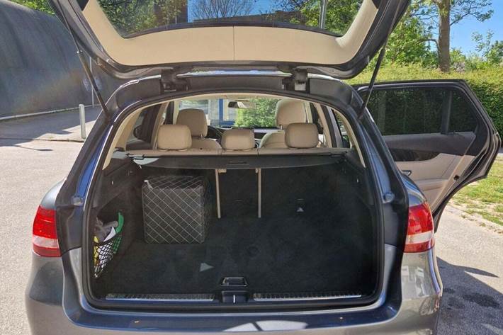 Grå Mercedes GLC220 d fra 2016