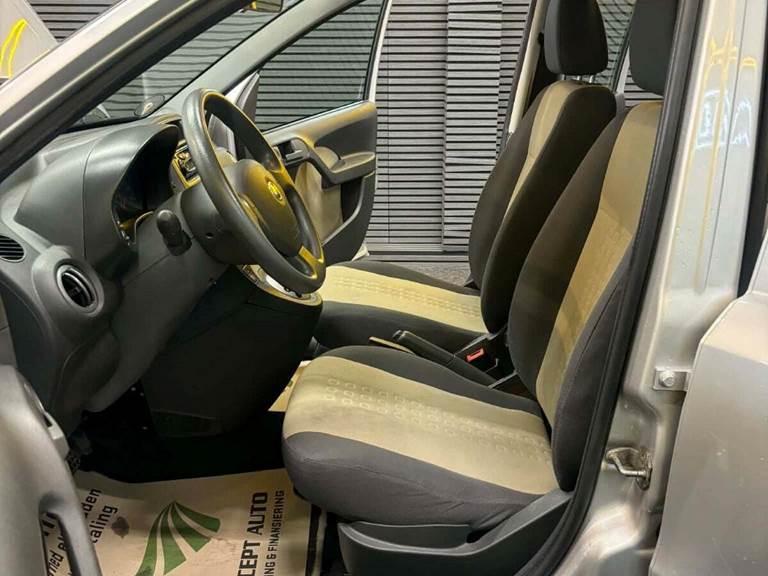 Fiat Panda 1,2 Dynamic Selespeed