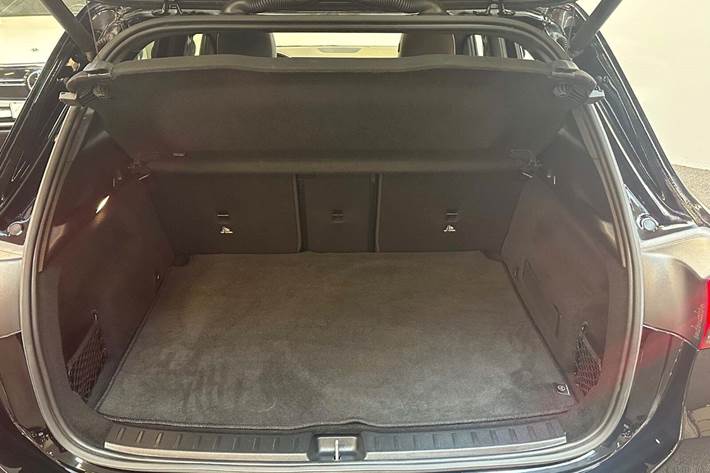 Sort Mercedes EQA250 fra 2022