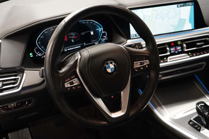 Sort BMW X5 fra 2021