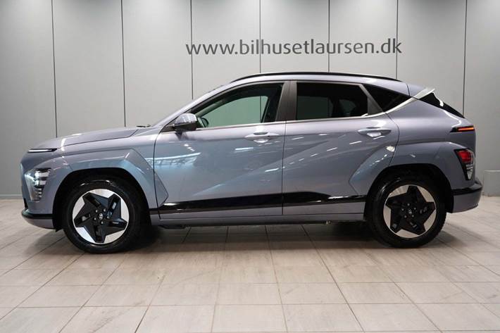 Blå Hyundai Kona fra 2024