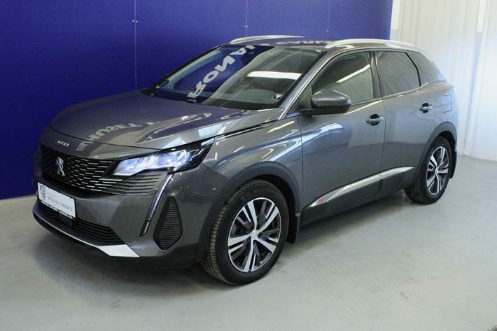 Grå Peugeot 3008 fra 2021