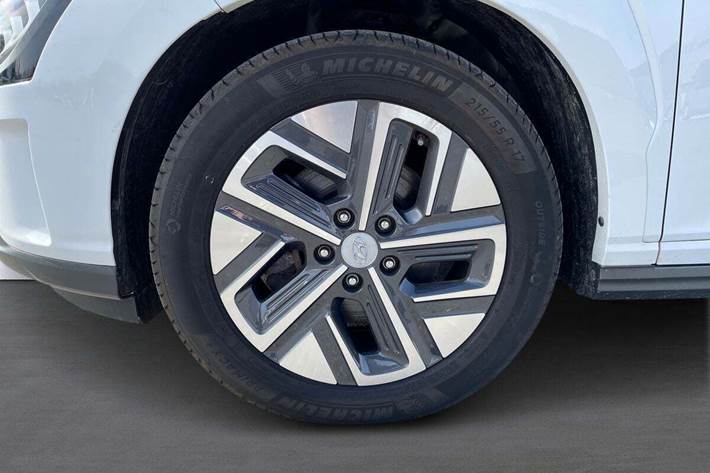 Hvid Hyundai Kona fra 2022