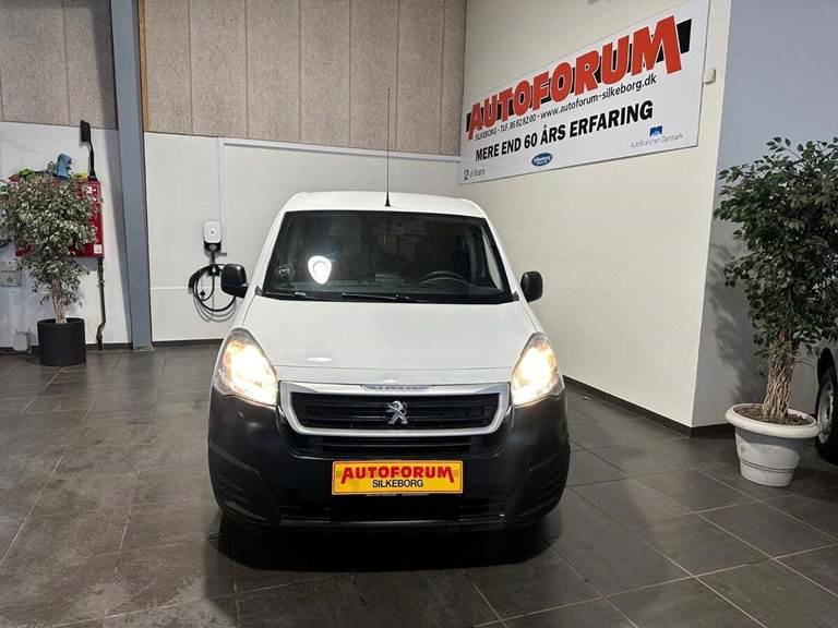 Peugeot Partner 1,6 BlueHDi 100 L2 ESG Flex Van