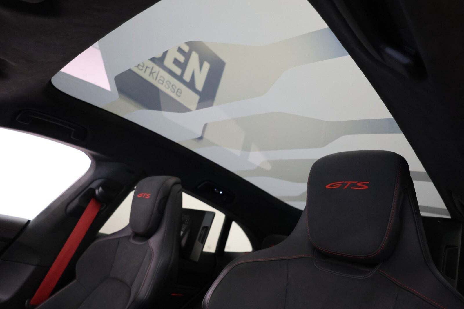 Porsche Taycan GTS Performance+ Sport Turismo